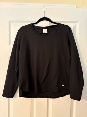 Nike Black Long Sleeve Therma fit